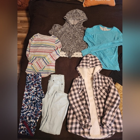 Girls Clothing Lot! 10/12 - Picture 2 of 4